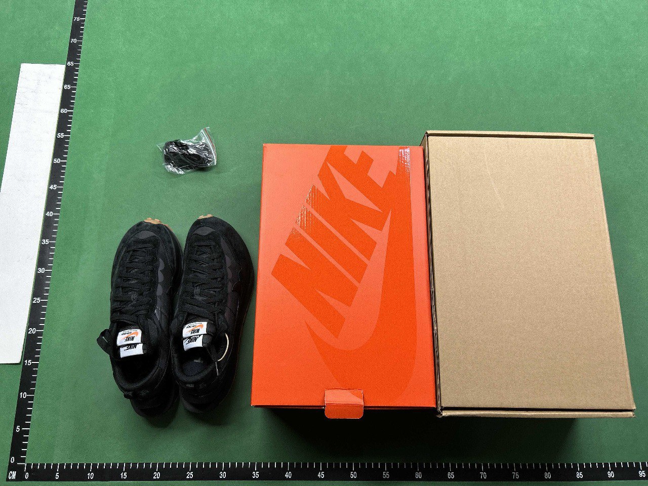 PB  Batch  LDWaffle x sacai x Fragment Raffle -4