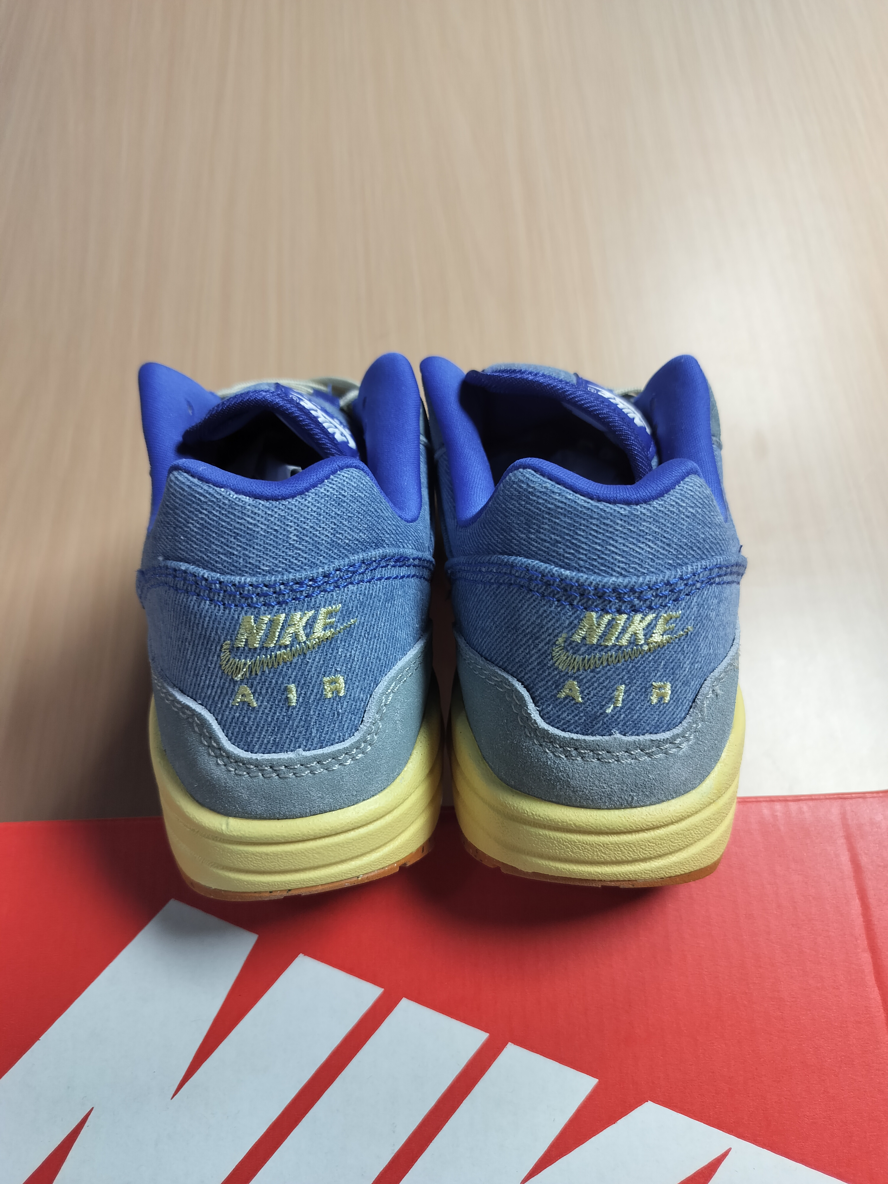 Nike - Air Max 1  -2