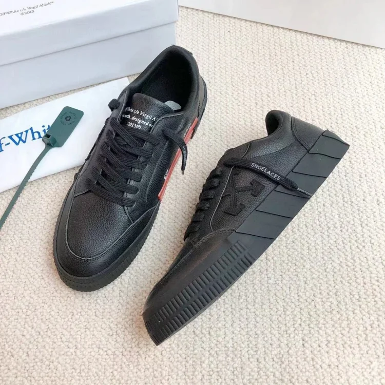 Off-White Black Low Top Sneake